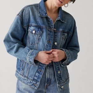 uo carly denim boyfriend trucker jacket
